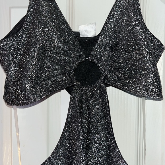 H&M cut out silver glitter romper - Picture 2 of 6